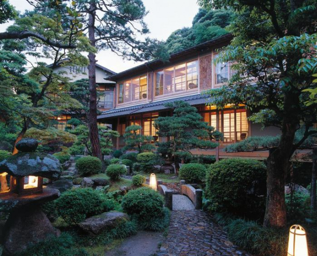 西村屋本館 - 城崎溫泉