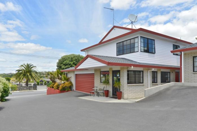 BK's Pohutukawa Lodge - North Island