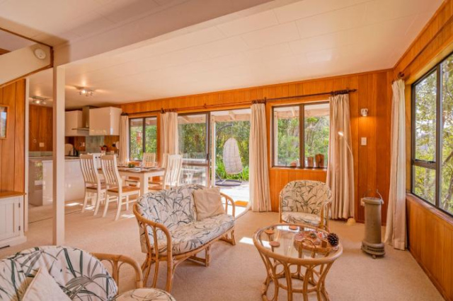 Puriri Cottage - Kuaotunu Holiday Home - Coromandel Peninsula