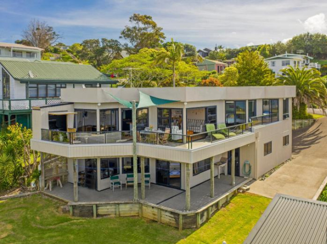 The Glass House - Kuaotunu Holiday Home - Coromandel Peninsula