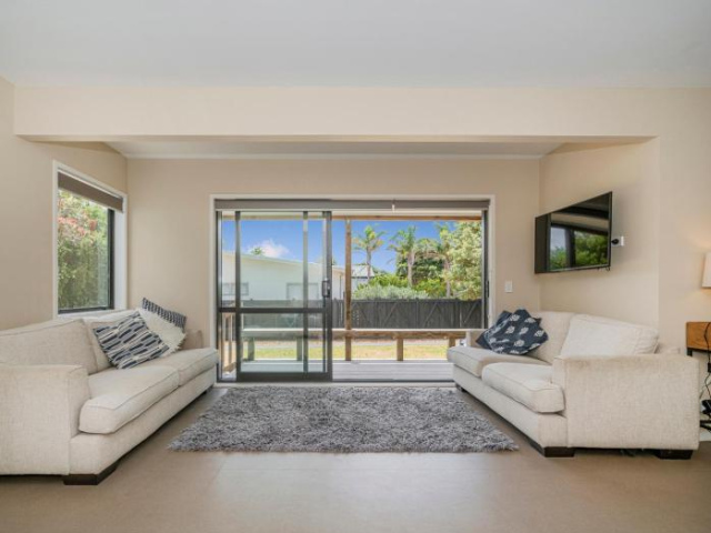 Seas the Day - Matarangi Holiday Home - Coromandel Peninsula