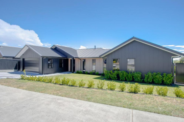 Arataki Lodge - Havelock North Holiday Home