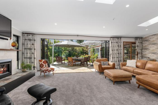 Westhay Stables - Paparoa Holiday Home - Northland