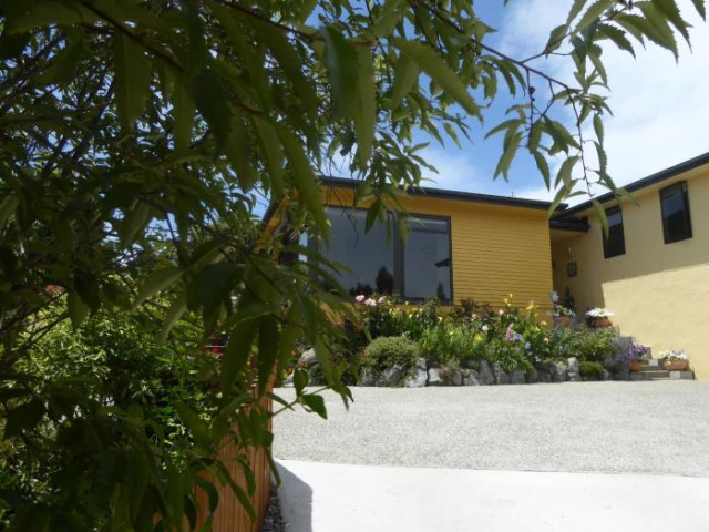 Hazelwood Maple Bed and Breakfast - Tasman