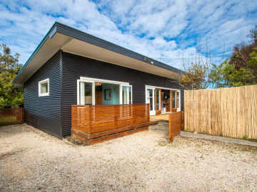 Poharadise - Pohara Beach Holiday Home