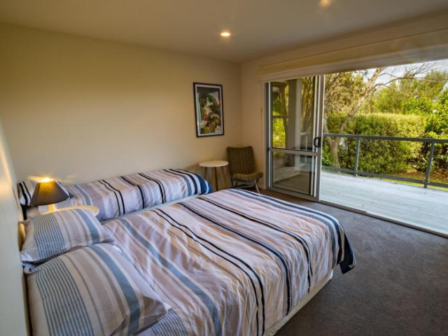 Te Wharepuni - Tata Beach Holiday Home - Tasman
