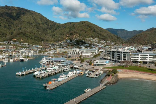 Oxleys Penthouse 506 - Marlborough