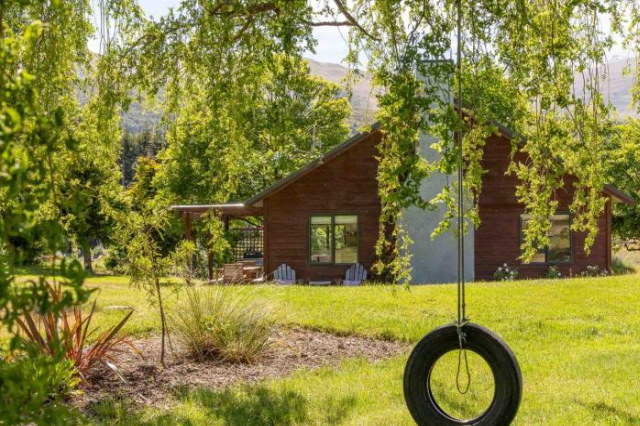 Arrowtown Country Cottage - Cardrona Alpine Resort