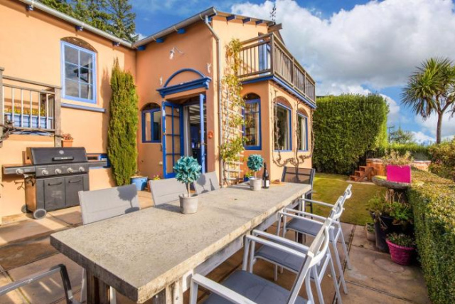 Sunny Lakeview Villa - 卡德罗纳高山度假村