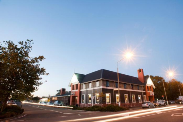 The Famous Grouse Hotel - Canterbury