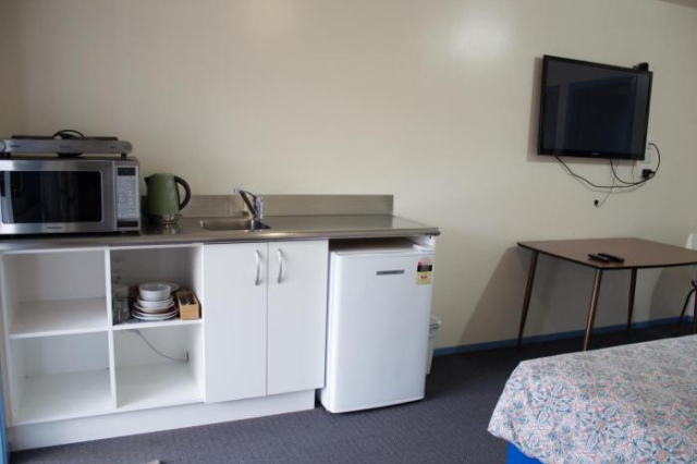 The Lazy Shag Lodge - Canterbury