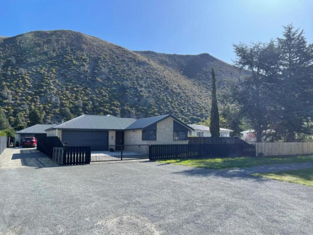 Kurow House on Bledisloe - A2O Cycle Trail Oasis - Canterbury