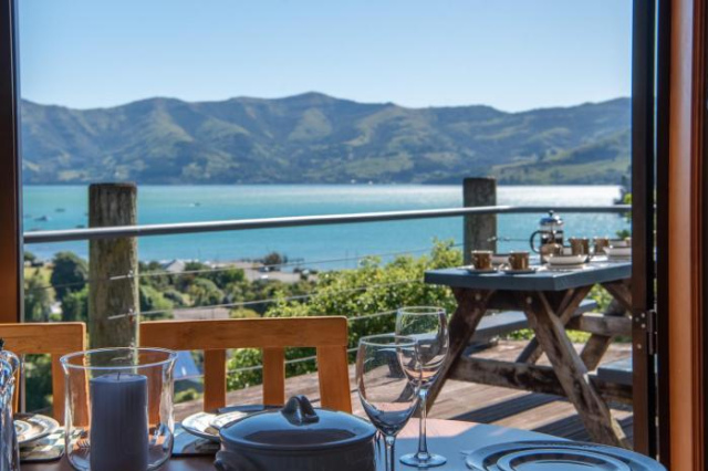 The Tree House - Akaroa Holiday Home - Canterbury