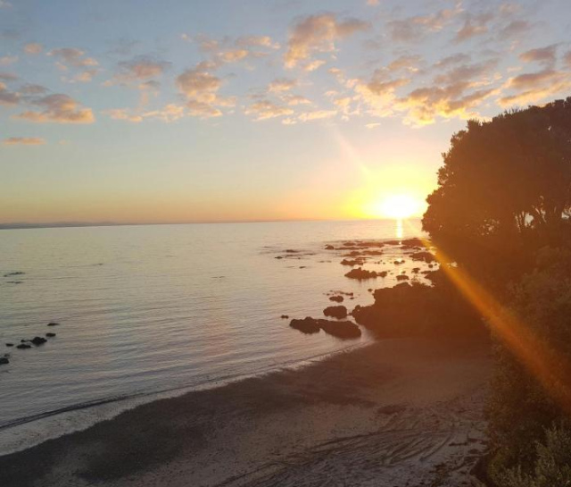 Te Kaha Beach Hotel - Bay of Plenty