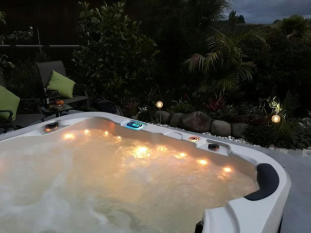 Swiss-Kiwi Retreat - Bay of Plenty