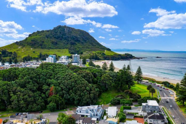 Pacific Escape - Downtown Mount Maunganui and Beach - Bay of Plenty