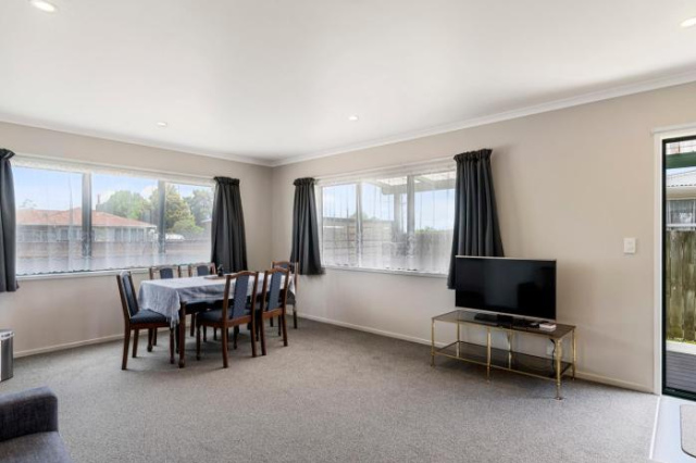 Sunrise Getaway - Rotorua Holiday Home - Bay of Plenty