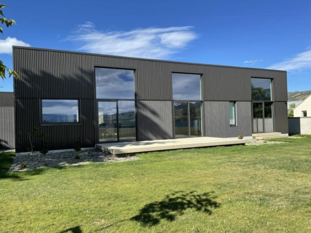 Pisa House Lakefront Boutique B&B - Otago