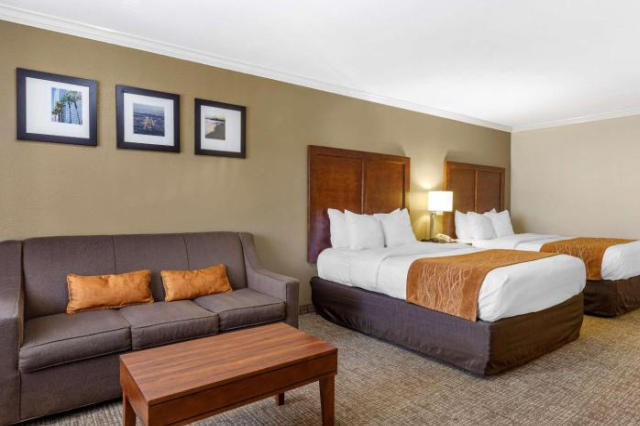 Comfort Inn Eagle Rock near Old Town Pasadena, California - Los Angeles
