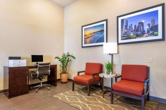 Comfort Inn Eagle Rock near Old Town Pasadena, California - Los Angeles