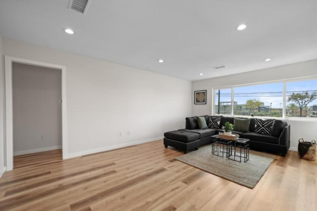 Completely renovated home Los Angeles border, Inglewood, California - Los Angeles