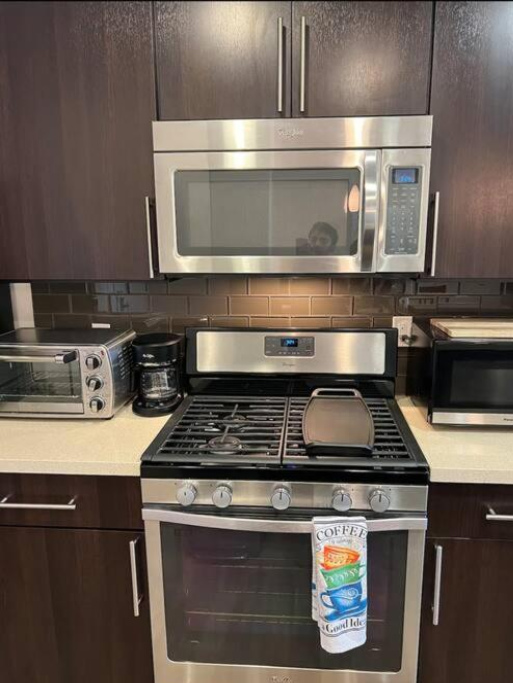 1BD 1BR WeHo: Pool/Gym/Parking - Los Angeles