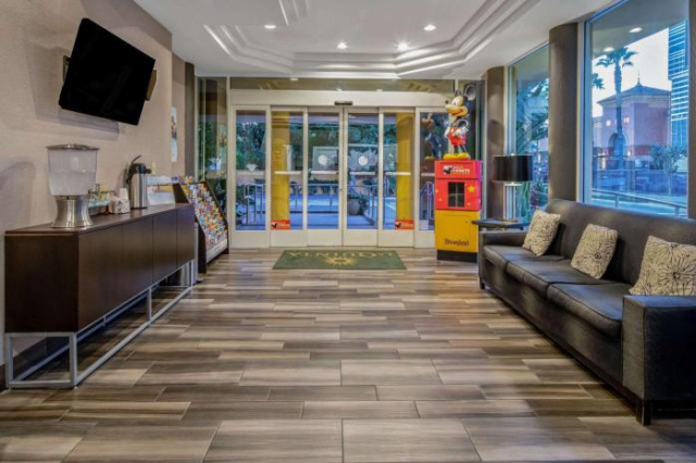 La Quinta by Wyndham Anaheim - Los Angeles