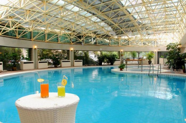Jinlong Jianguo Hot Spring Hotel - Beijing