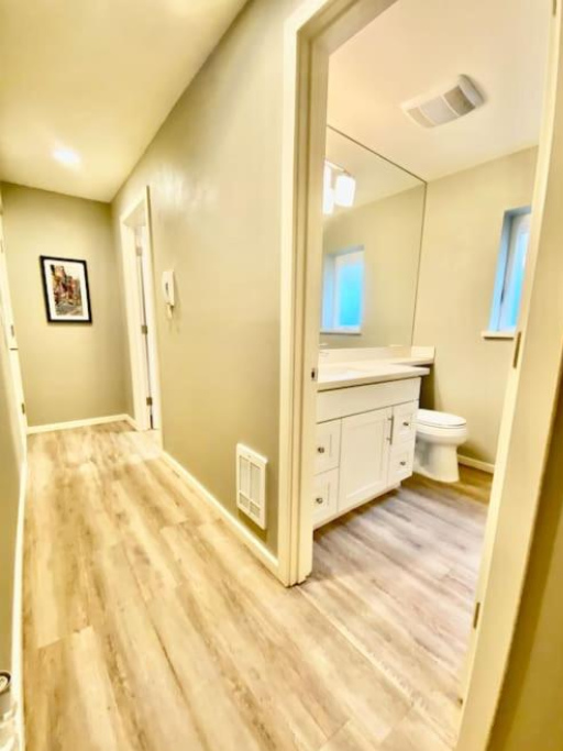 Ballard 1 bedroom condo with in-unit laundry - 西雅圖