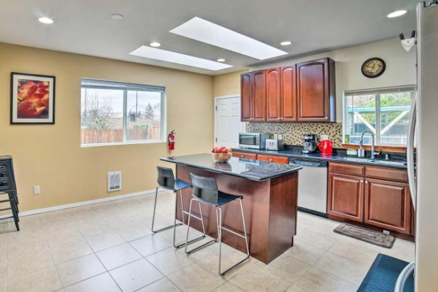 South Seattle Home Near Downtown! - Seattle