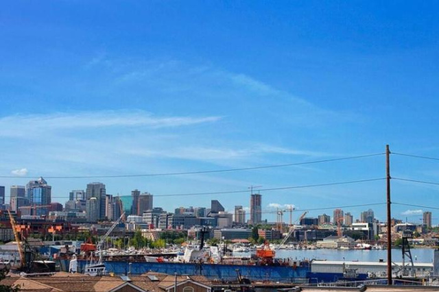 Views of the Space Needle & Lake Union w/ Parking! - Seattle