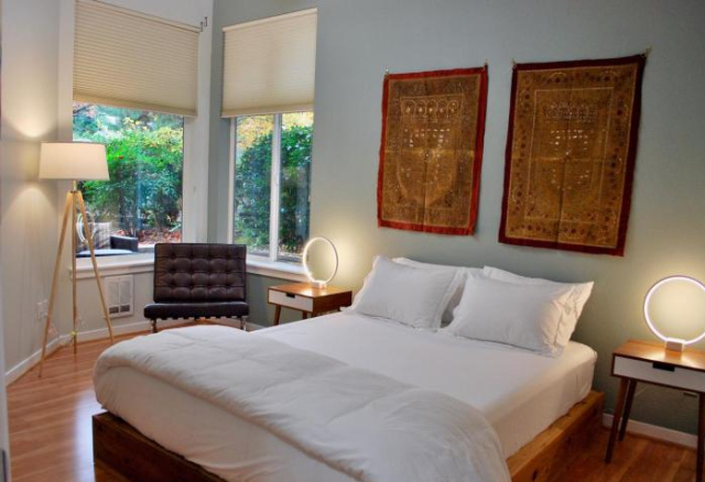 Fully Equipped Modern Apartment with Parking - Seattle