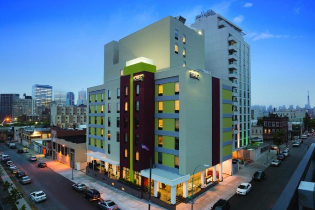 Home2 Suites Long Island City/Manhattan View - Queens