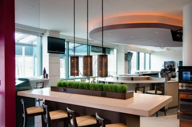 Courtyard by Marriott New York JFK Airport - Queens
