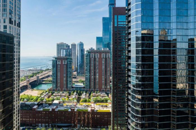 Ultimate 3BR Luxury Suite near Navy Pier with Gym & Pool by ENVITAE - 芝加哥