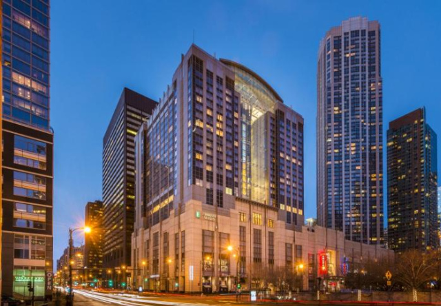 Embassy Suites by Hilton Chicago Downtown Magnificent Mile - Chicago