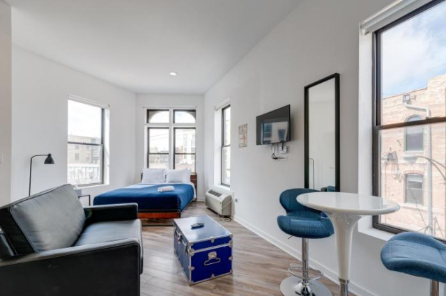 747 Lofts by RedAwning - River West, Second Floor Chicago - Chicago