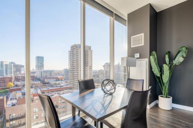 3BR Luxury Glass Apartment With Views Pool & Gym - 芝加哥