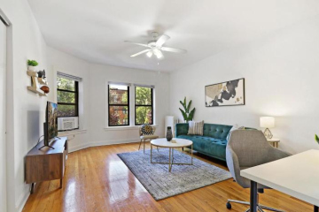 Darling 1BR Lakeview Home near Music Venues, Shops - Cornelia 2E