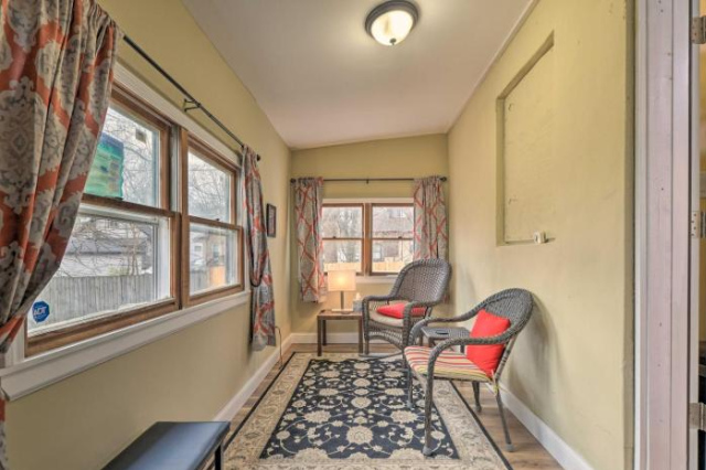 Chicago Home with Spacious Backyard! - Chicago
