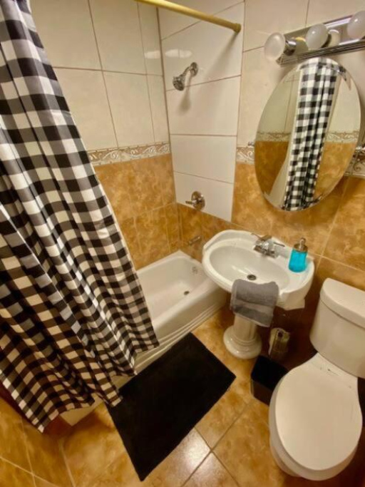 Spacious 5bd/2ba in Prime Logan Square Location! - Chicago