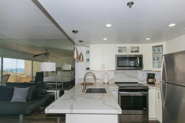 Ilikai Tower 1033 Yacht Harbor View 1BR - Honolulu
