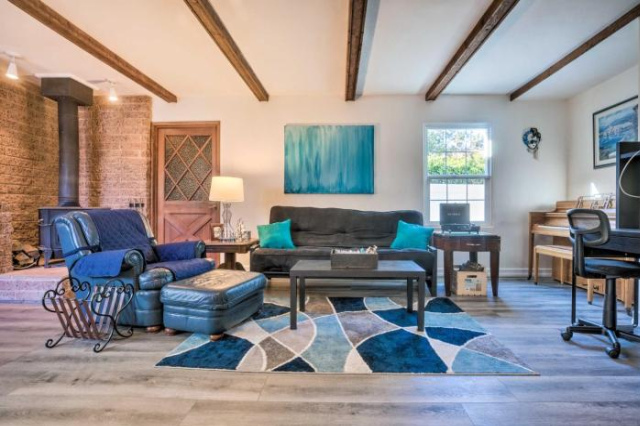 Quaint La Mesa Home with Balcony and Fire Pit! - San Diego