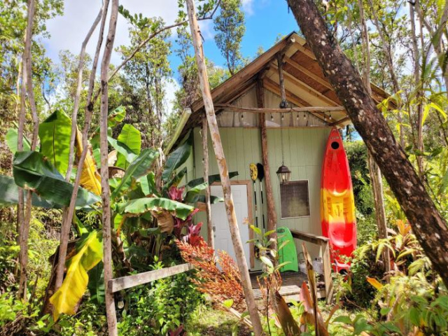 #2 Cabin in Volcano with Private Kitchen & Bathroom - Hawaii