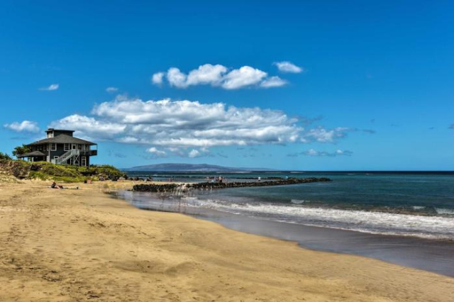 Stunning South Maui Condo with Lanai by Beach - Hawaii