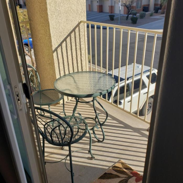 Upscale 2 Bedroom Condo near Casinos, Golf, Restaurants and More - Nevada