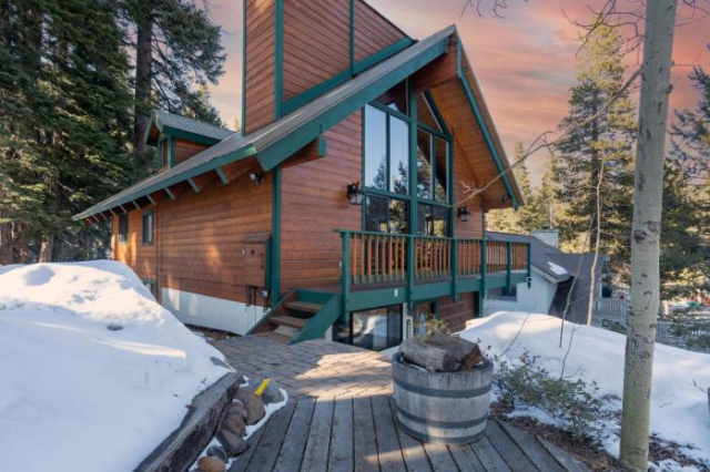 Tallac by AvantStay Secluded Woodsy Tahoe Cabin in Incline Village - 內華達州