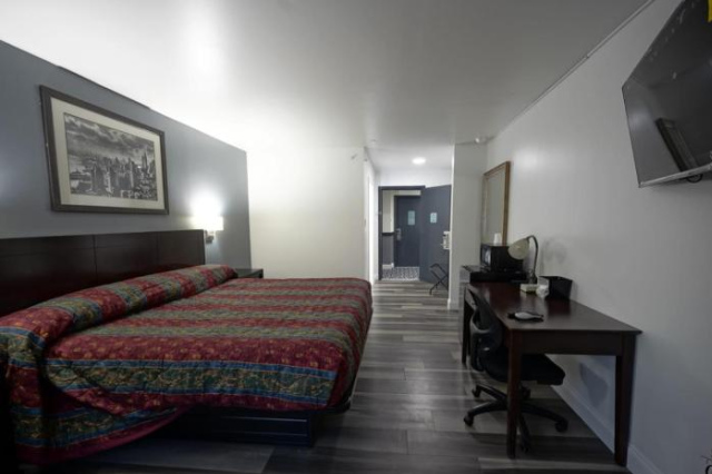 Greenwoods Inn & Suites - New Jersey