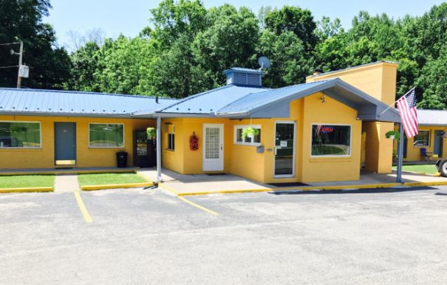 Greystone Motel - Ohio