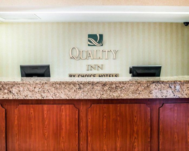 Quality Inn Holland - Toledo - Ohio